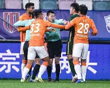 爱游戏体育-中超赛程吃紧，阿森纳今夜豪取连胜，信心回归，心理建设被强调