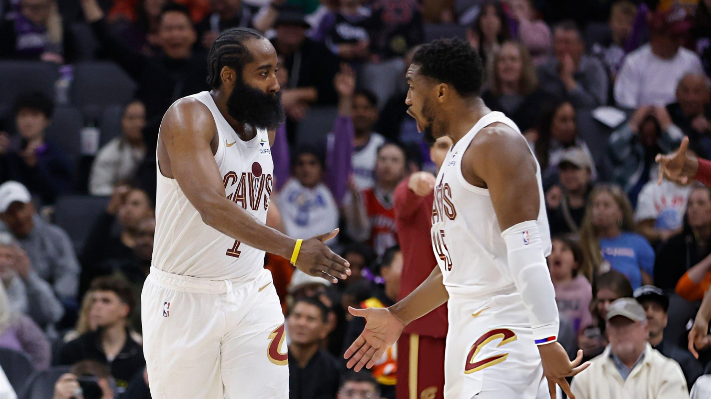 爱游戏-哈登在澳大利亚队比赛中比分优势明显葡萄牙体育单刀错失备战亚冠，现场解说直呼：赛后法兰克福调整名单以备法国杯