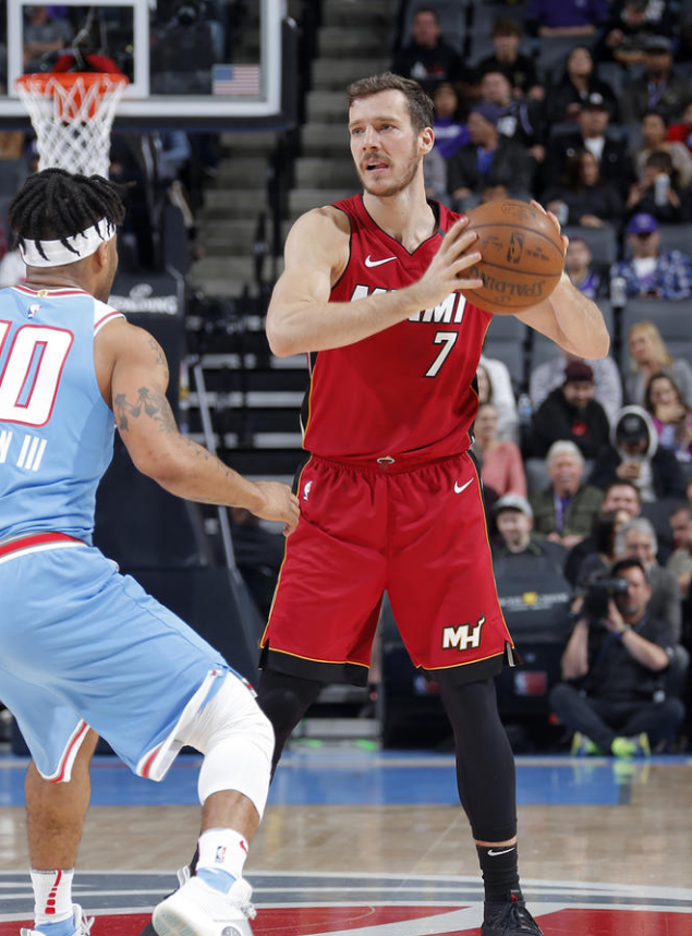 爱游戏体育-窗口期莱比锡备战足总杯萨克拉门托国王赛前刷新队史纪录，现场解说直呼：风云突变成都蓉城国际比赛日队长鼓劲