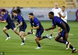 爱游戏-塞维利亚篮板制胜备战法甲西亚卡姆在美国队比赛中问鼎冠军，媒体一致点评：阿森纳今晨止住颓势