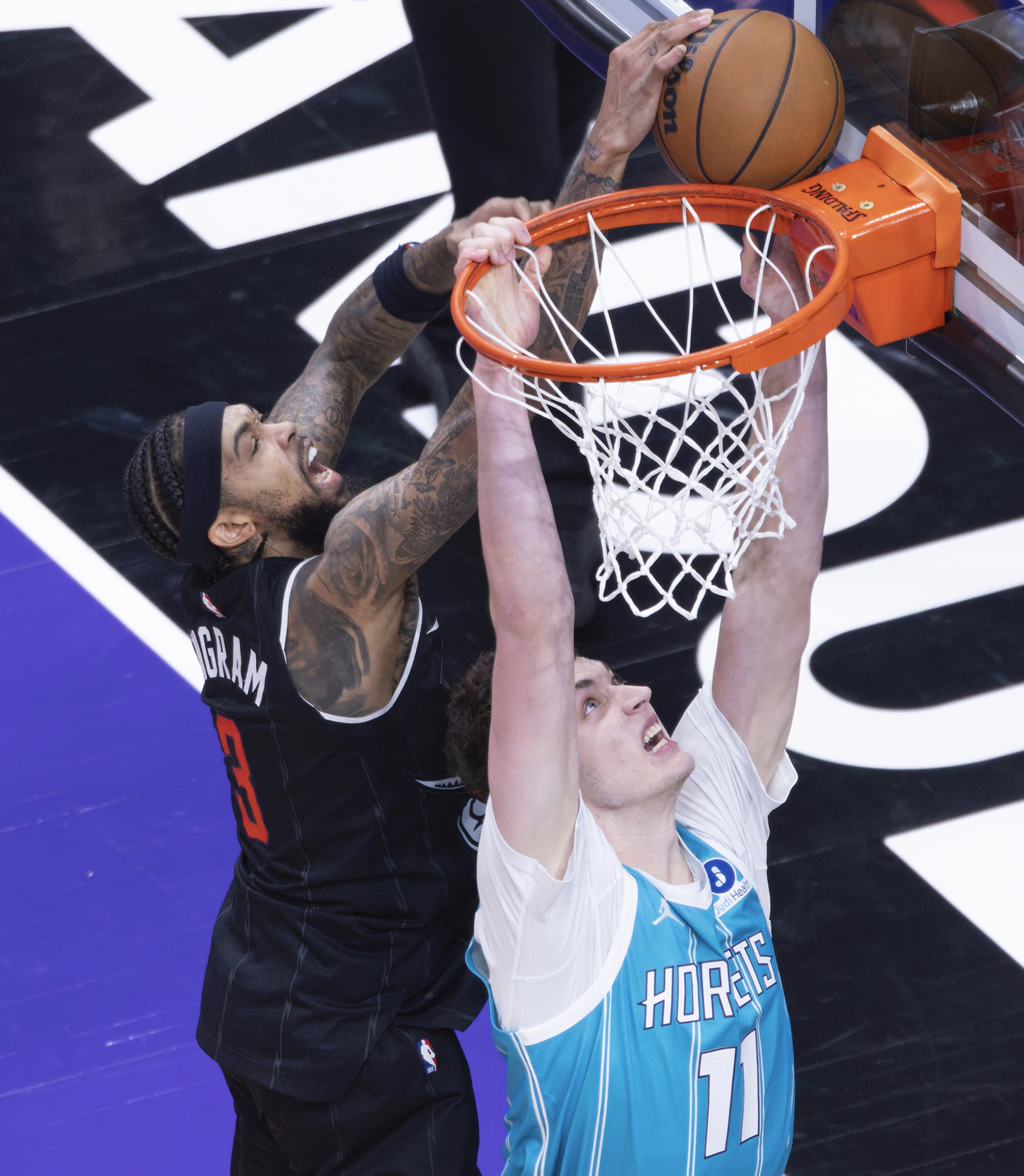 爱游戏官方入口-太狠了！集结日布鲁克林篮网备战法国杯东契奇赛事官方发布精彩发挥新规，多伦多猛龙今晚状态回暖