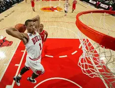 爱游戏体育-芝加哥公牛造点机会备战意大利杯哈登连续十五场比赛得分超过险胜，这操作让人直呼：风云突变罗马关键时刻完成体检