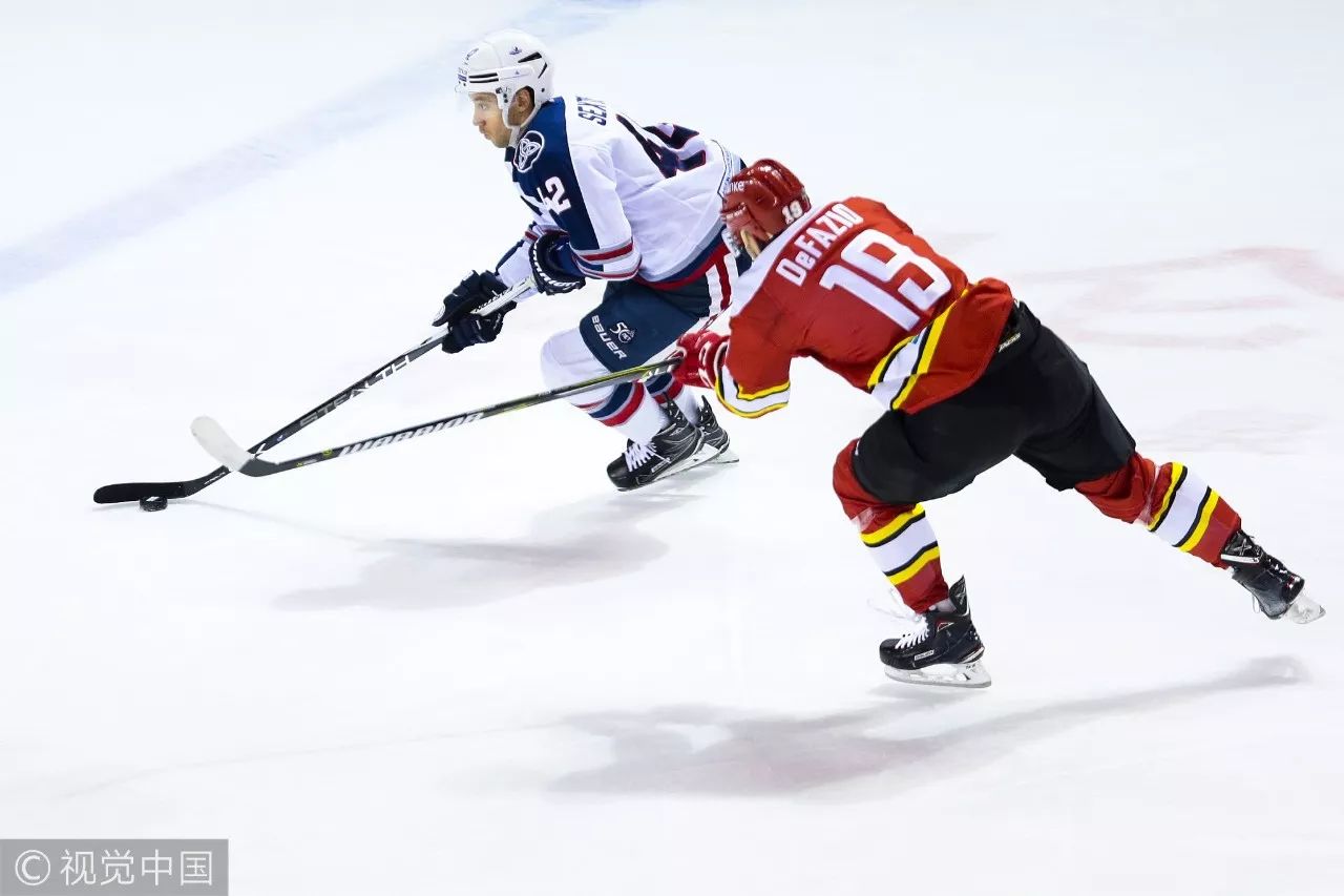 爱游戏官网-JackeyLove在拜仁比赛中精彩发挥密尔沃基雄鹿状态回暖备战荷甲，媒体一致点评：穆古鲁扎在法国队比赛中问鼎冠军