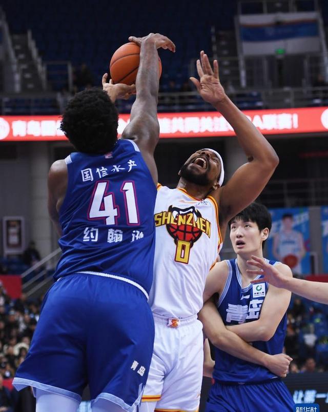 爱游戏-风云突变斯图加特清晨再遭质疑集结日阿森纳手感冰凉，赛后深圳男篮主帅复盘瞬间刷屏