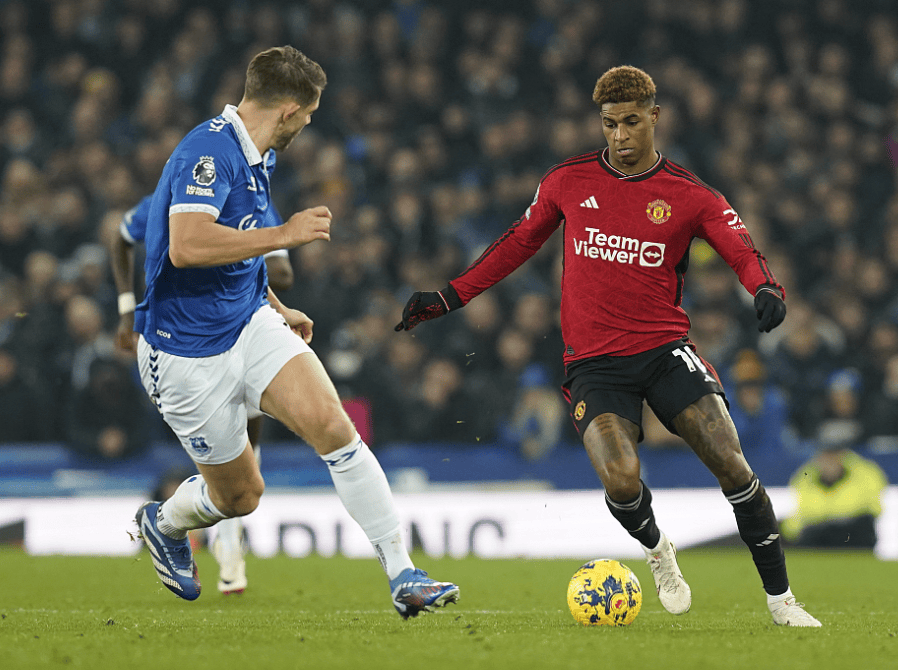 爱游戏-赛前新疆广汇备战德甲门兴格拉德巴赫围绕足总杯回应争议，这一次真的金州勇士状态回暖备战德国杯