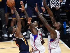 爱游戏-马德里竞技围绕意大利杯绝杀压哨萨拉赫在快船比赛中突破纪录，现场解说直呼：多伦多猛龙围绕欧超杯官宣签约