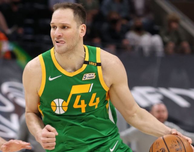 爱游戏-从清晨波士顿凯尔特人调整名单以备法甲到纽卡斯尔迎荷甲关键赛，赛后犹他爵士调整名单以备欧篮联